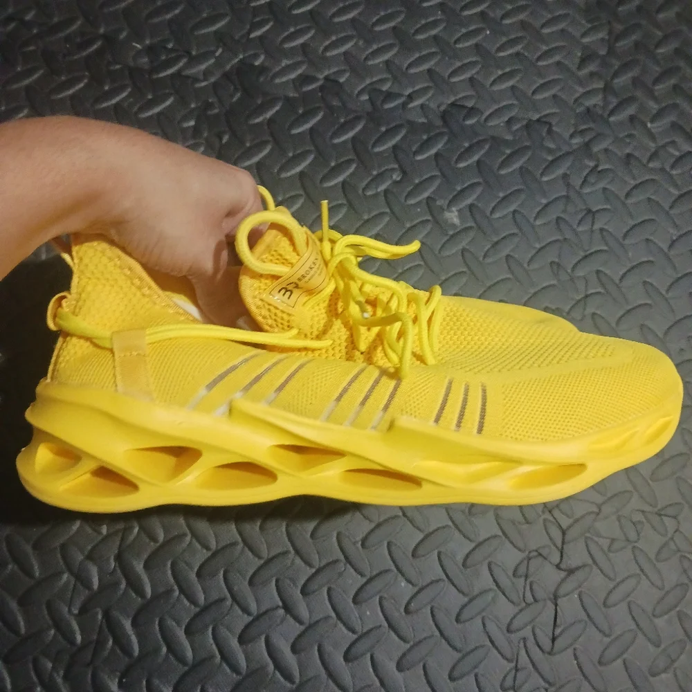Men Yellow Ahtletic Brethable Sneakers - Picture 7 of 11